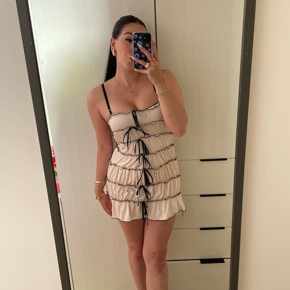 BOW DRESS 🎀🎀🎀 - Picture 2 of 2